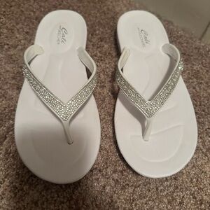 Women’s sketcher Cali flip flops